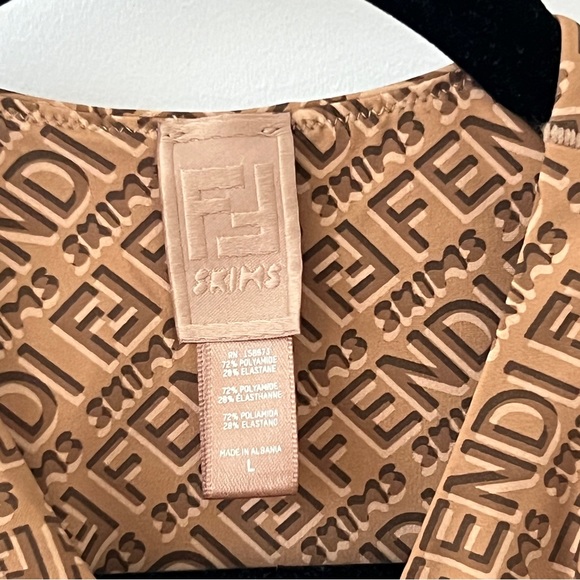 Fendi x Skims High Neck Bodysuit California Size L - Picture 3 of 3